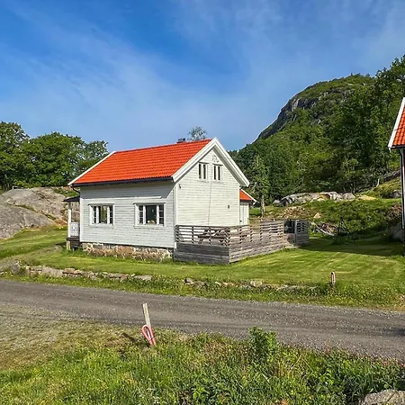 Dom wakacyjny 3 Bedroom Cozy In *