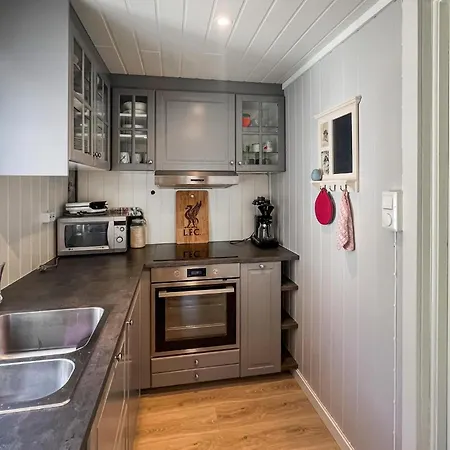 3 Bedroom Cozy In