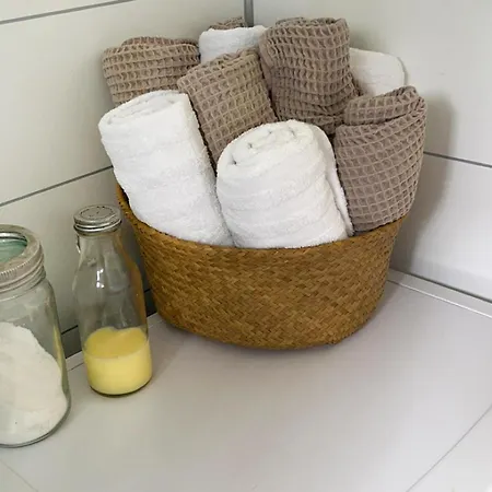 3 Bedroom Cozy In *