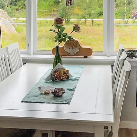 3 Bedroom Cozy In 펜션 *