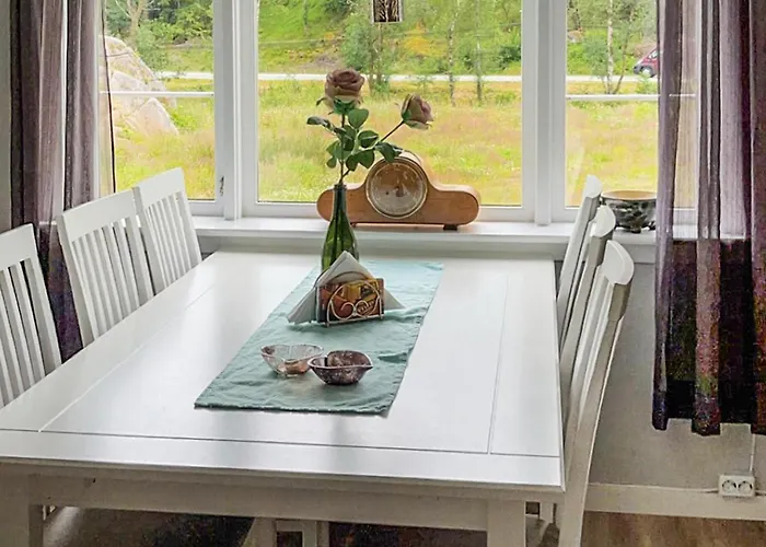 3 Bedroom Cozy In Ferienhaus *