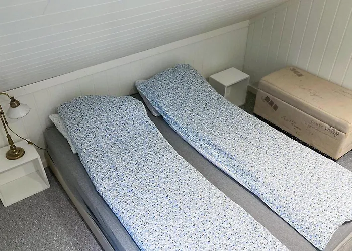 3 Bedroom Cozy In Vakantiehuis Farsund
